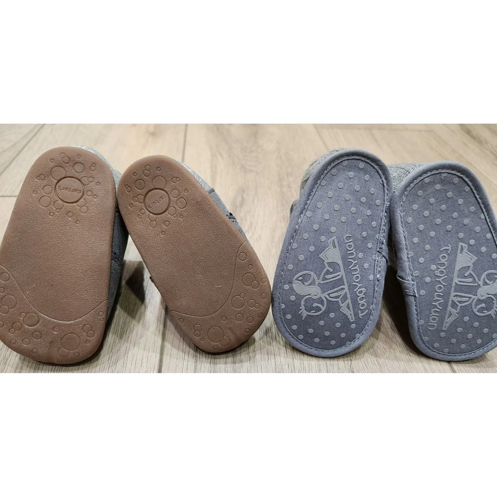 Baby Girls Gray‎ Boots (2 pair) Sparkle Knit Crib Shoes Size 2